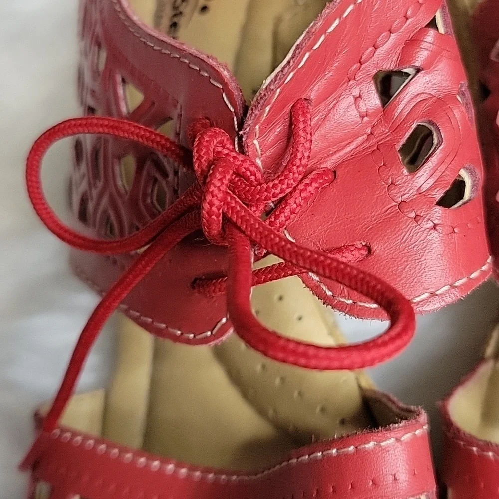 SPRING STEP Red Slide Sandal Wedge 36/6‎